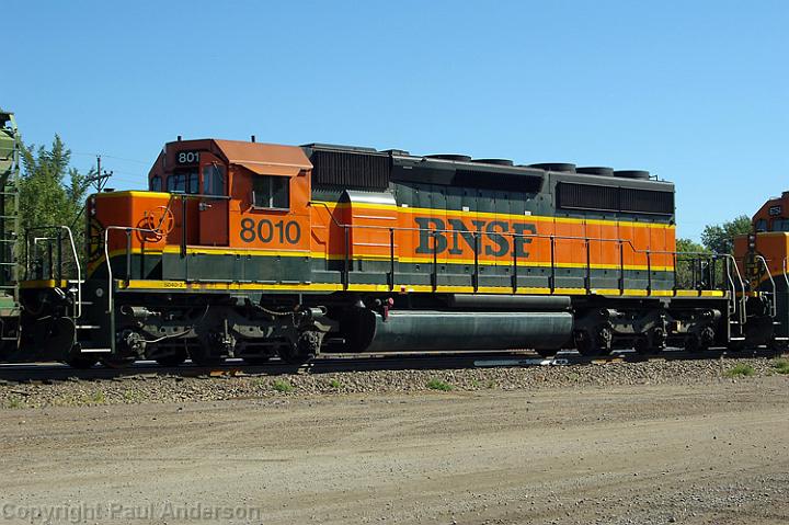 BNSF 8010 SD40-2.jpg